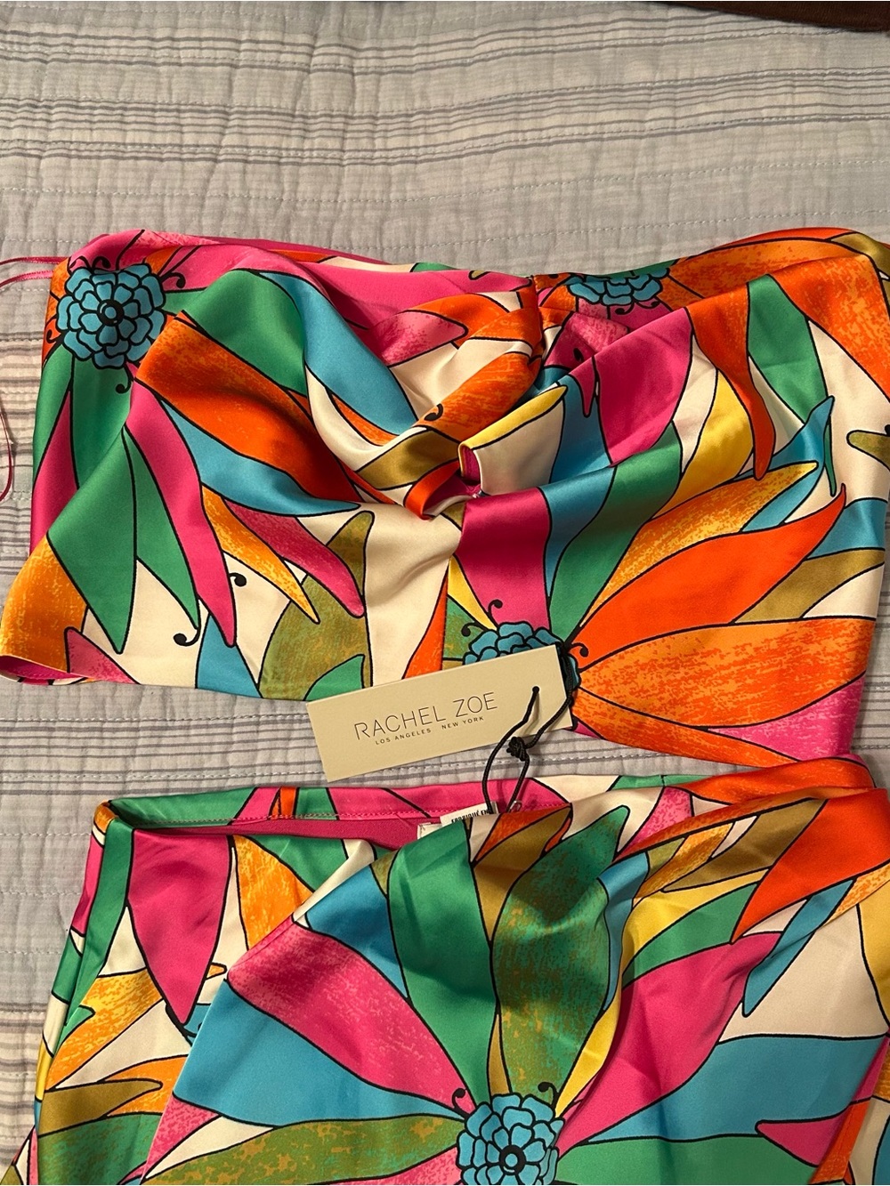 Rachel Zoe Multicolor Floral Satin Set - Bold Tropical Print - Picture 2 of 9